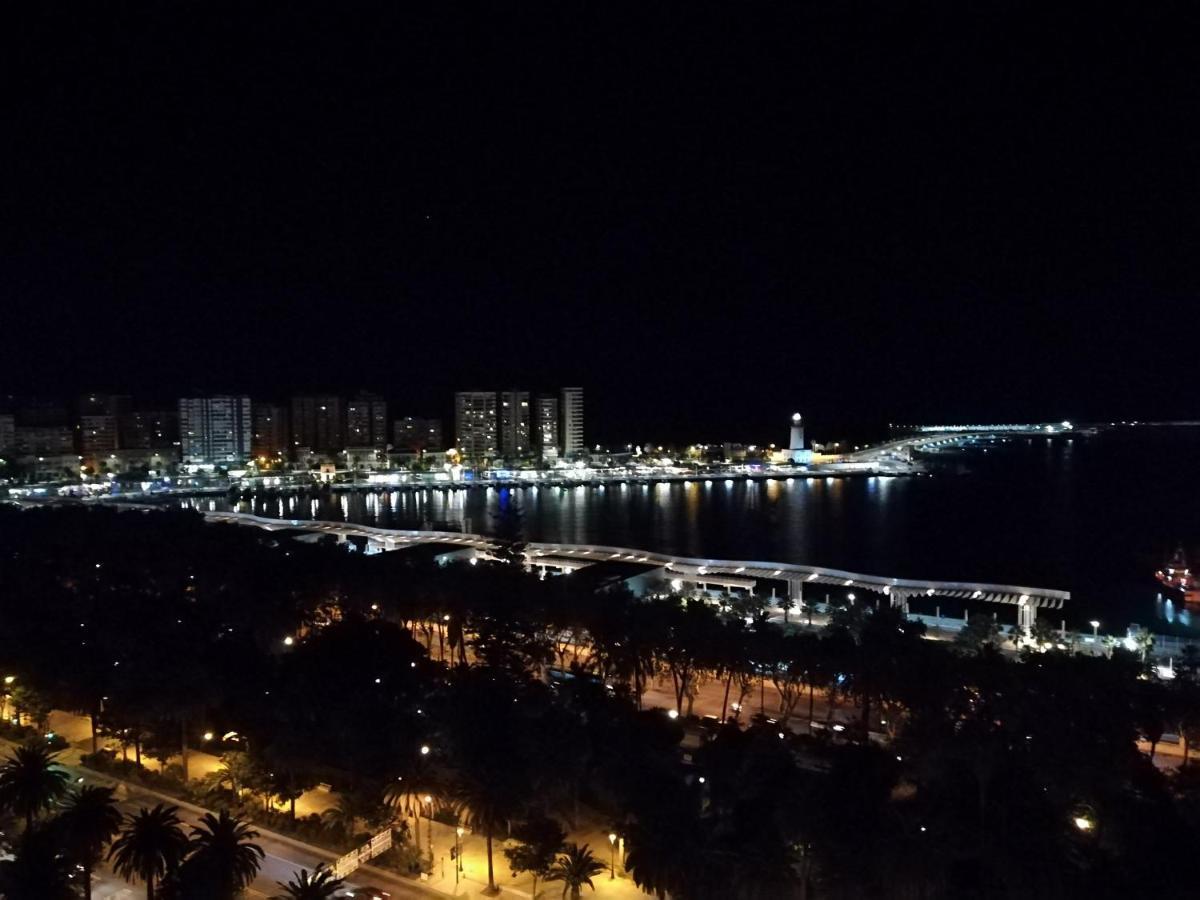 Piso Cerca De La Playa Málaga Exterior foto